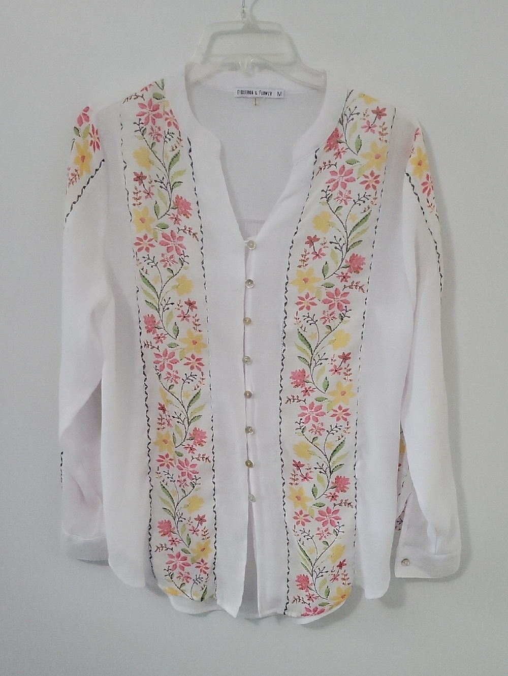 Foguerola & Flower Floral White Button-Front Blouse, Size Medium